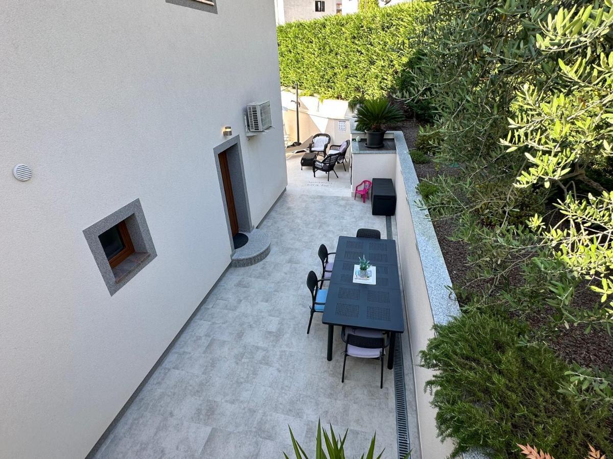 Apartments Edi & Tea Malinska Extérieur photo