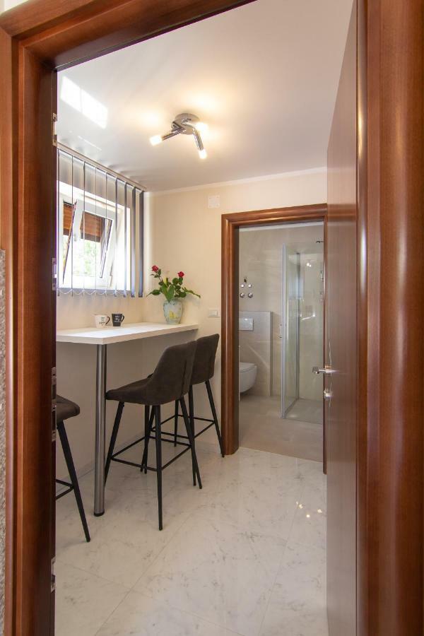 Apartments Edi & Tea Malinska Extérieur photo