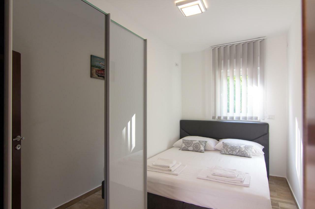 Apartments Edi & Tea Malinska Extérieur photo